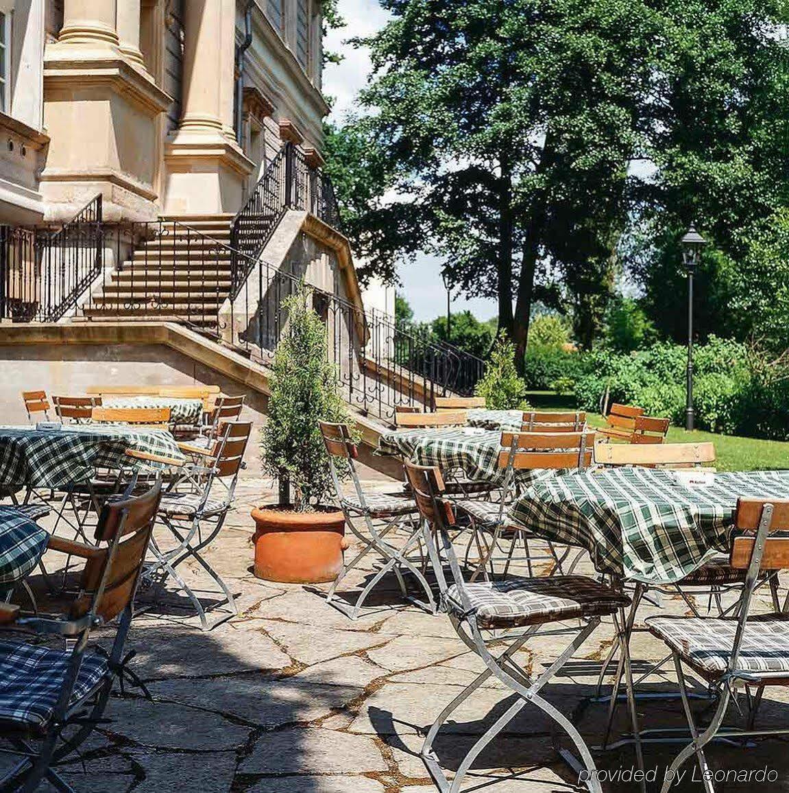 Hotel Schloss Нойштадт-Глеве Ресторан фото